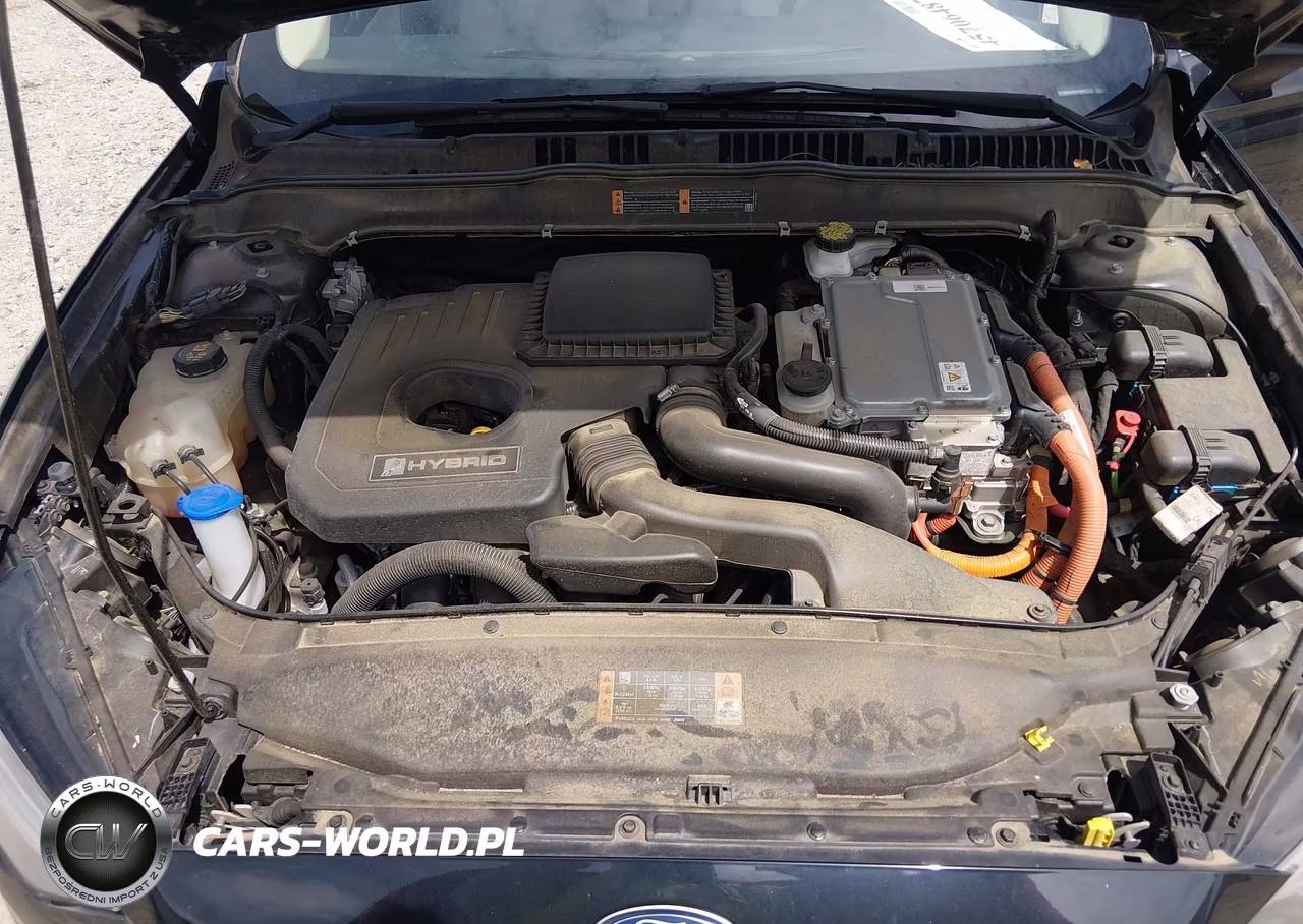 2018 Ford Fusion Hybrid S VIN:3FA6P0UUXJR271464 - 10