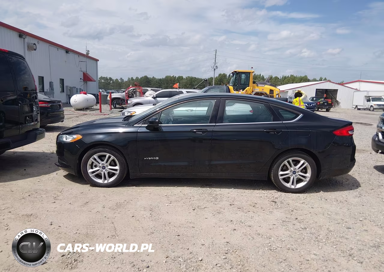2018 Ford Fusion Hybrid S VIN:3FA6P0UUXJR271464 - 14