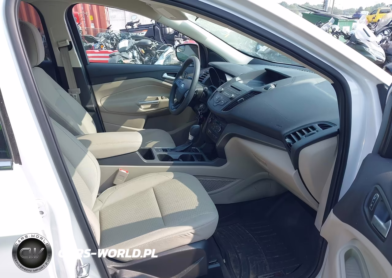 2017 Ford Escape Se VIN:1FMCU0GD9HUE95356 - 5