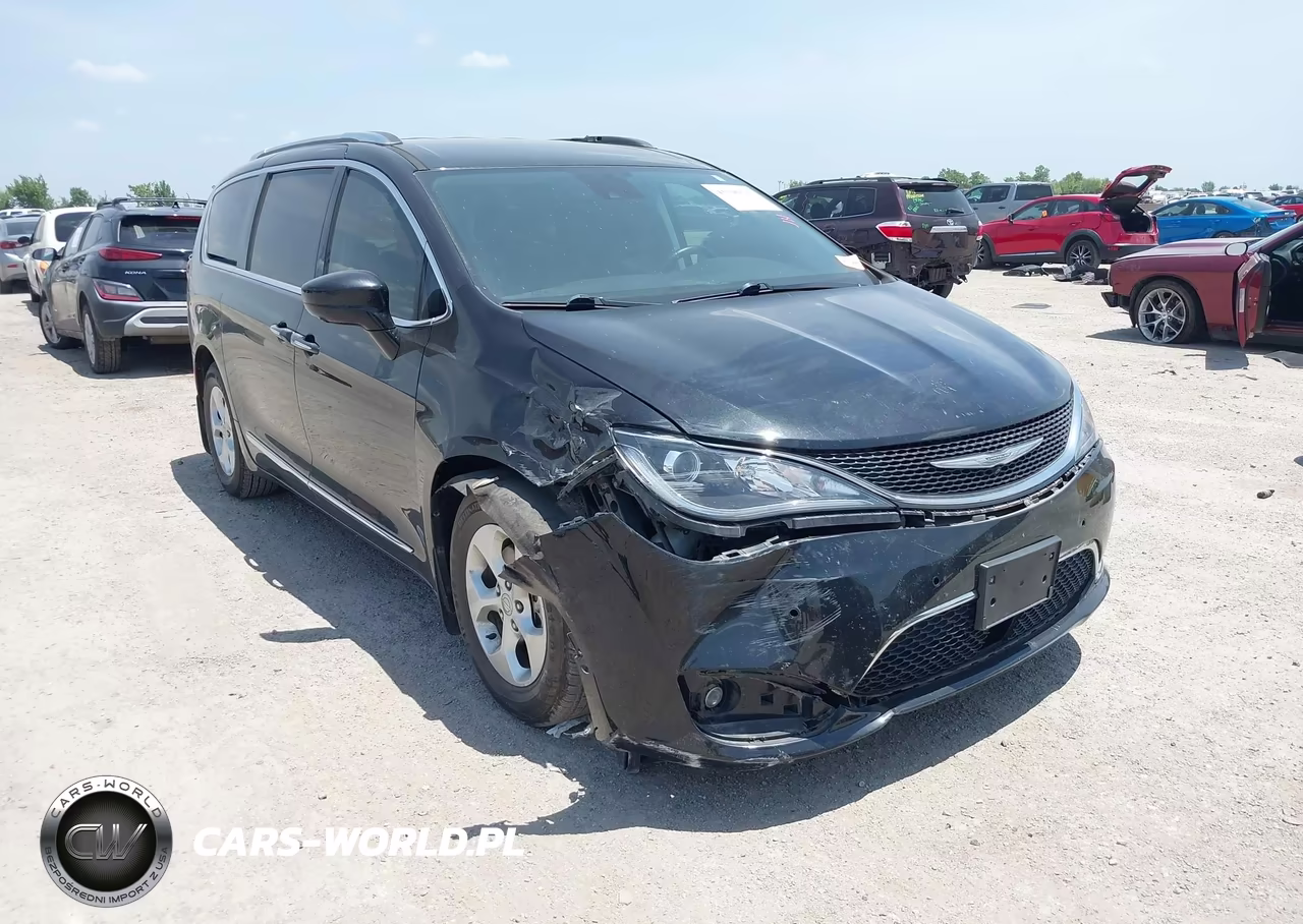 2017 Chrysler Pacifica Touring-L Plus – zdjęcie 1 z 16