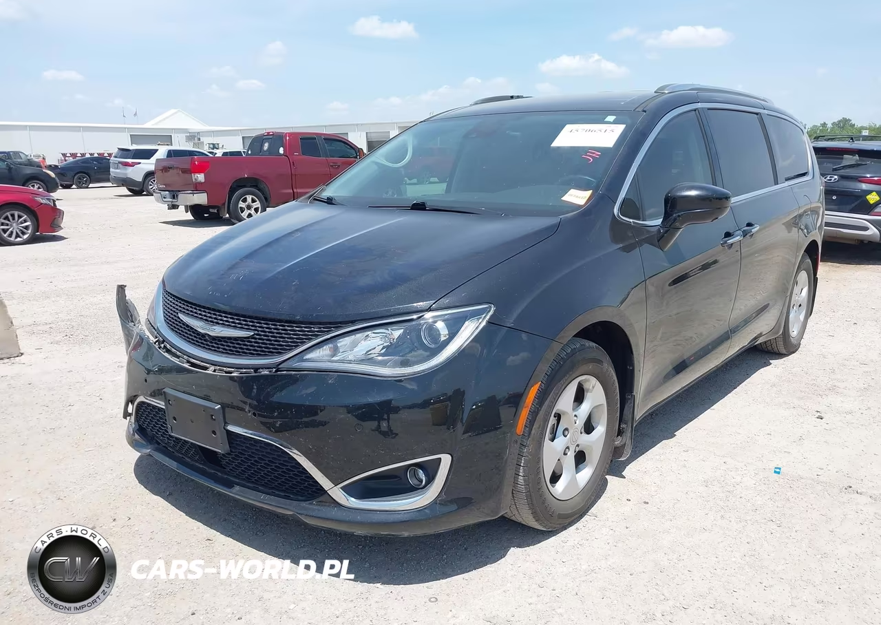 2017 Chrysler Pacifica Touring-L Plus VIN:2C4RC1EG9HR683988 - 2