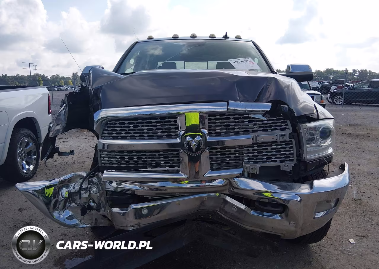 2017 Ram 3500 Laramie 4X4 8' Box VIN:3C63RRJL1HG713018 - 13