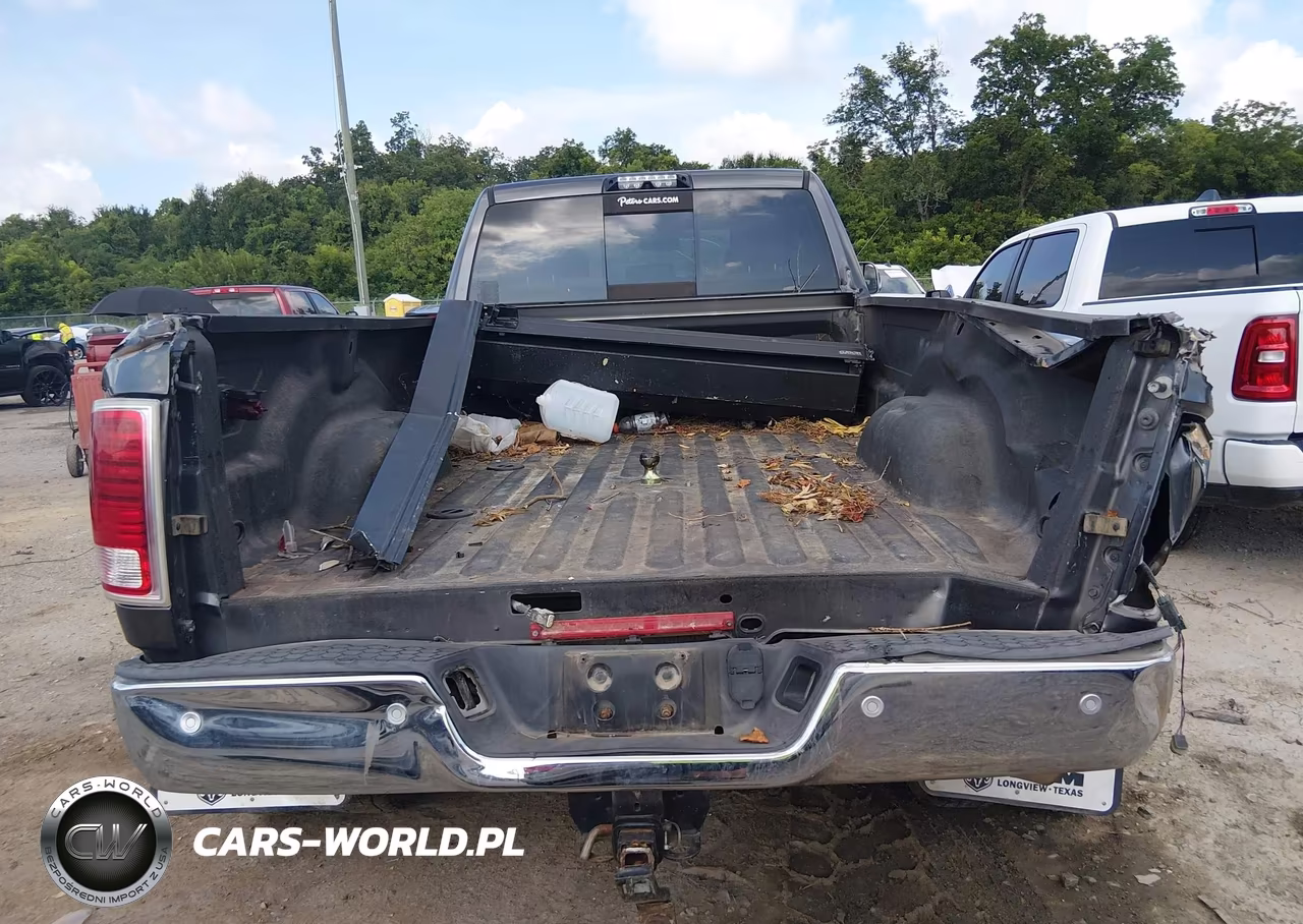 2017 Ram 3500 Laramie 4X4 8' Box VIN:3C63RRJL1HG713018 - 16