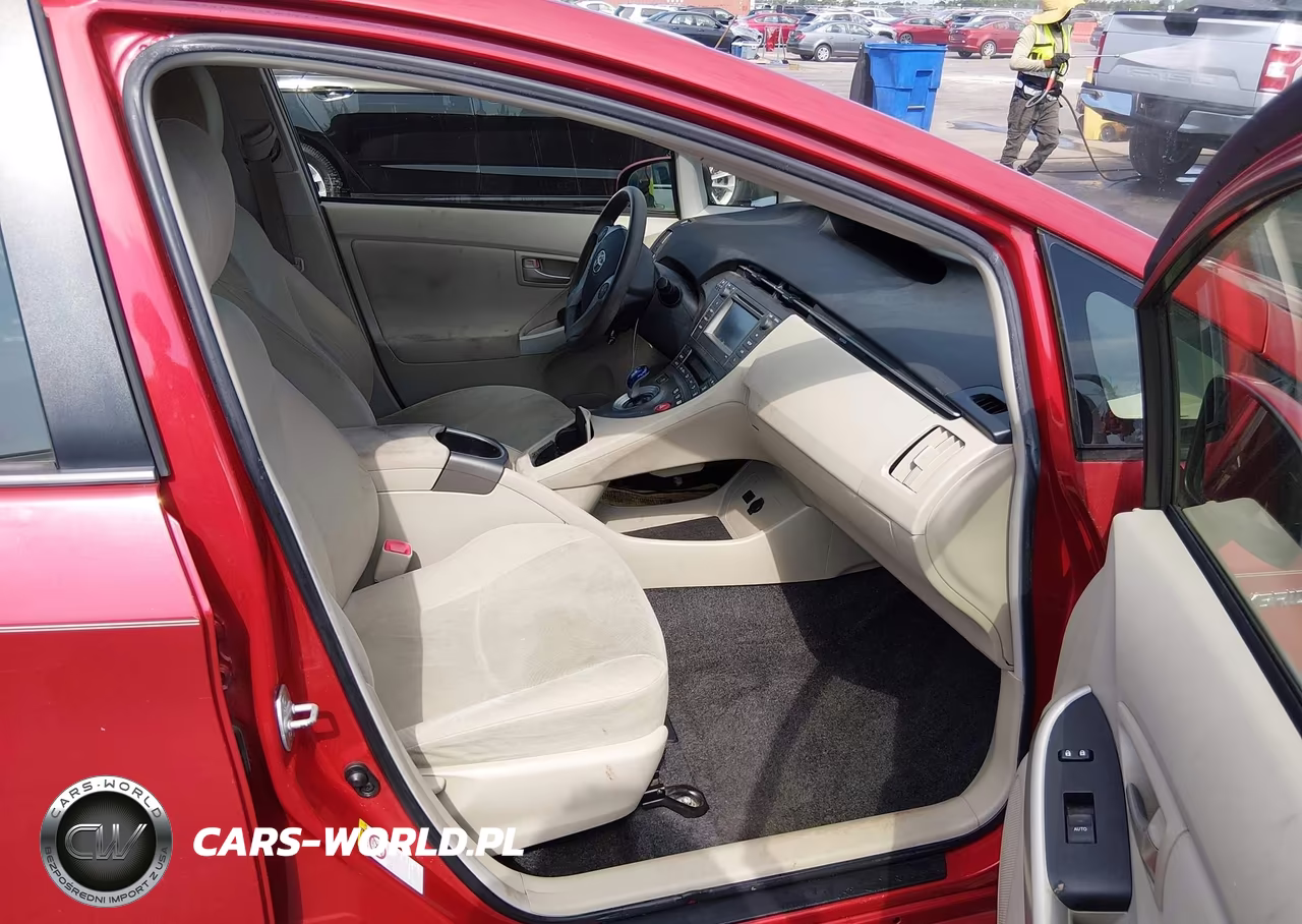 2012 Toyota Prius Two VIN:JTDKN3DU2C1541686 - 5