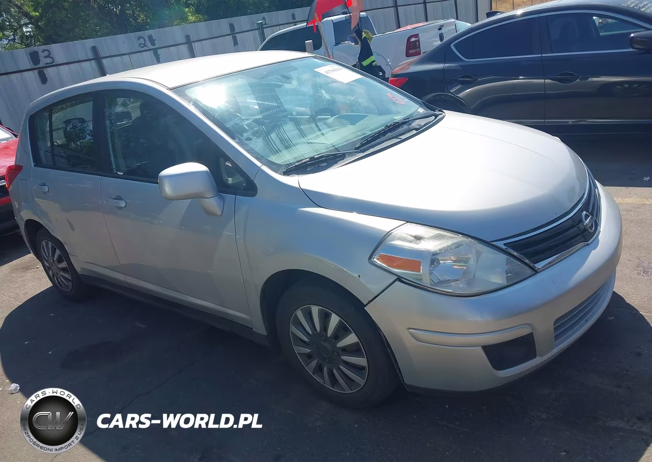 2012 Nissan Versa 1.8 S – zdjęcie 1 z 16