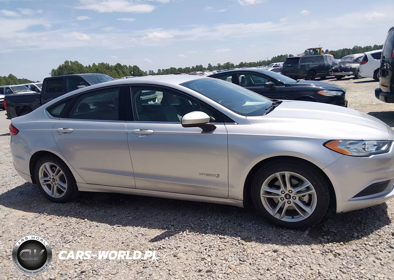 2018 Ford Fusion Hybrid S VIN:3FA6P0UU6JR271607 - 13