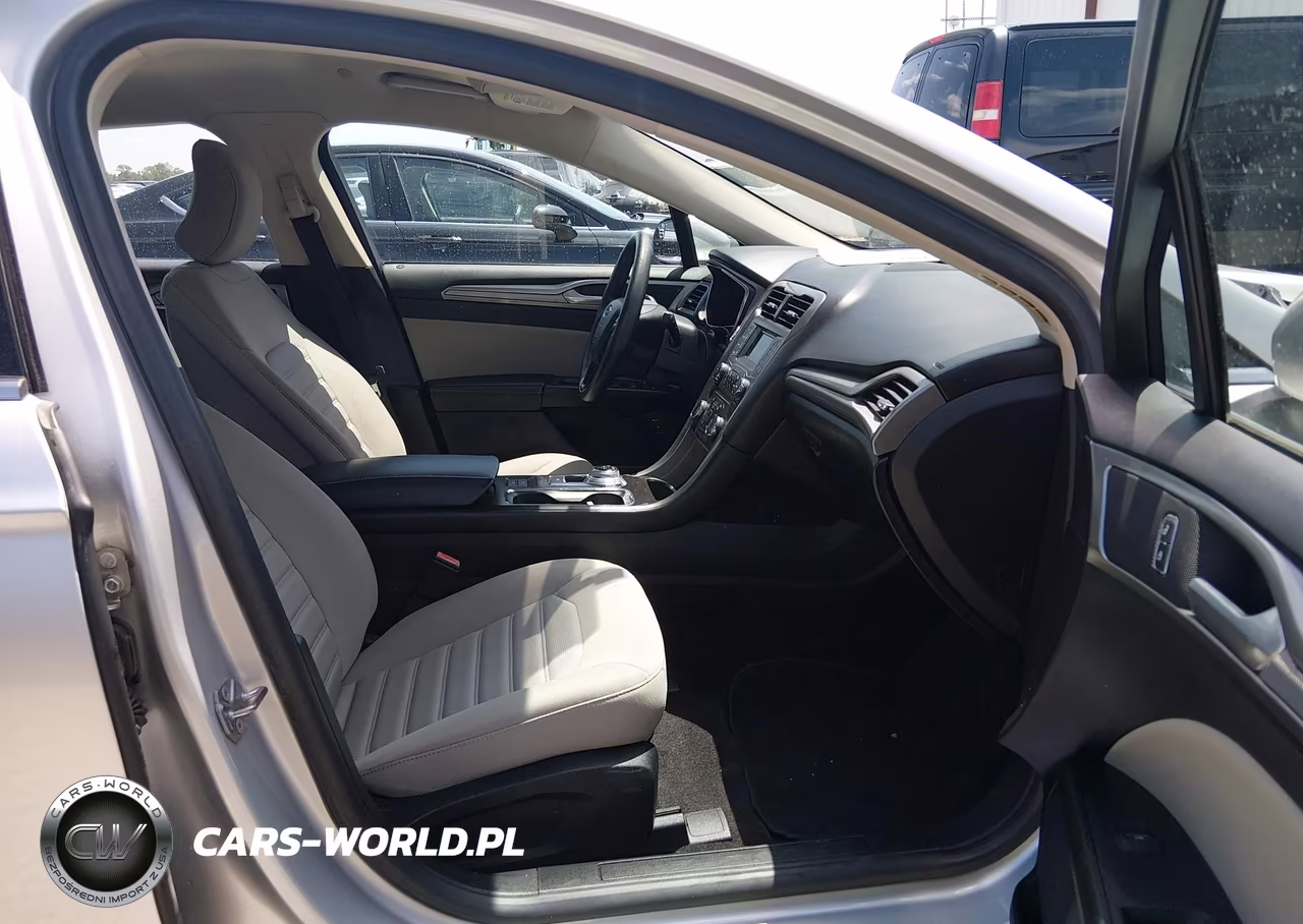 2018 Ford Fusion Hybrid S VIN:3FA6P0UU6JR271607 - 5