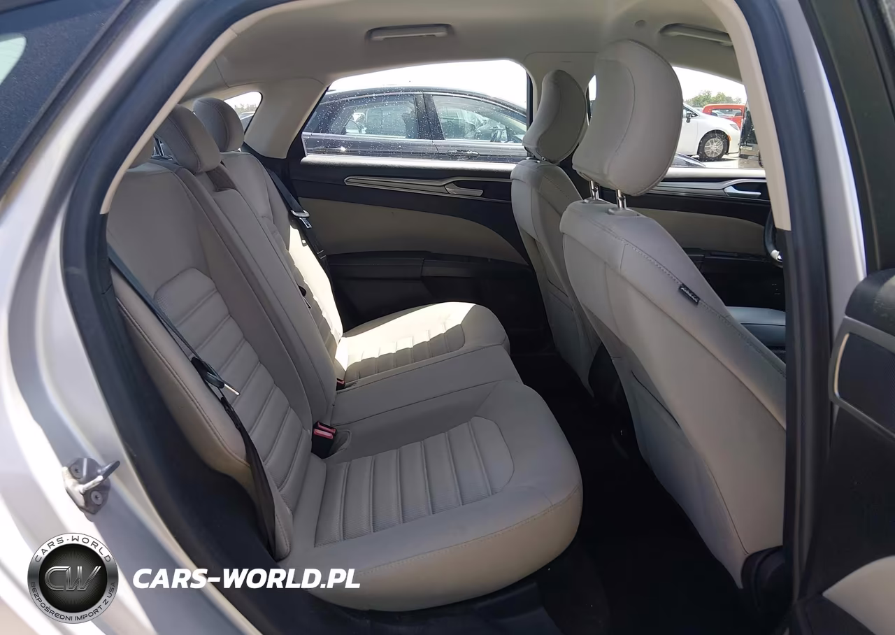 2018 Ford Fusion Hybrid S VIN:3FA6P0UU6JR271607 - 8