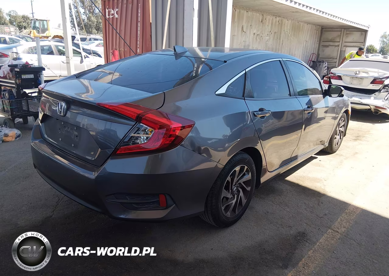 2018 Honda Civic Ex VIN:2HGFC2F77JH537402 - 4