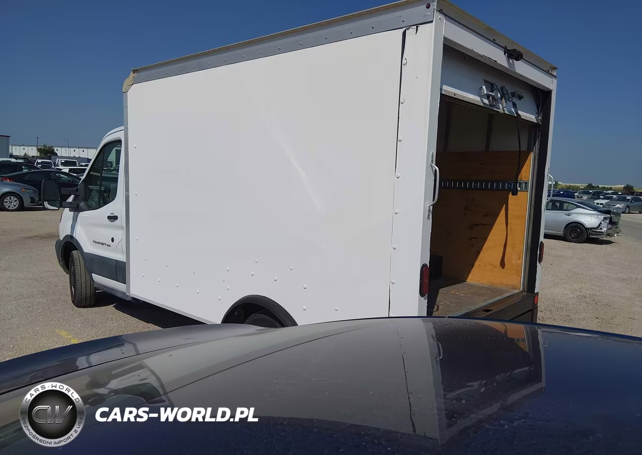 2018 Ford Transit-250 Cutaway VIN:1FDYR5PM0JKB23040 - 3