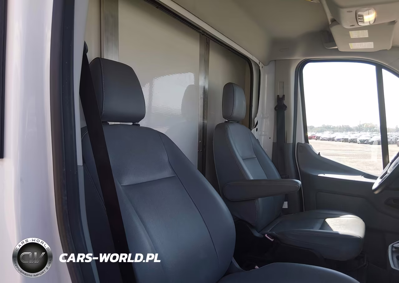 2018 Ford Transit-250 Cutaway VIN:1FDYR5PM0JKB23040 - 8