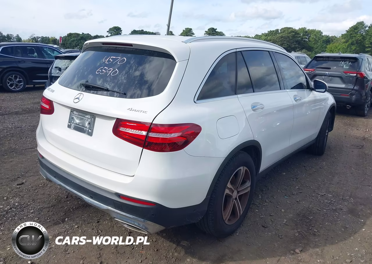 2017 Mercedes-Benz Glc 300 4Matic VIN:WDC0G4KB4HF120209 - 4