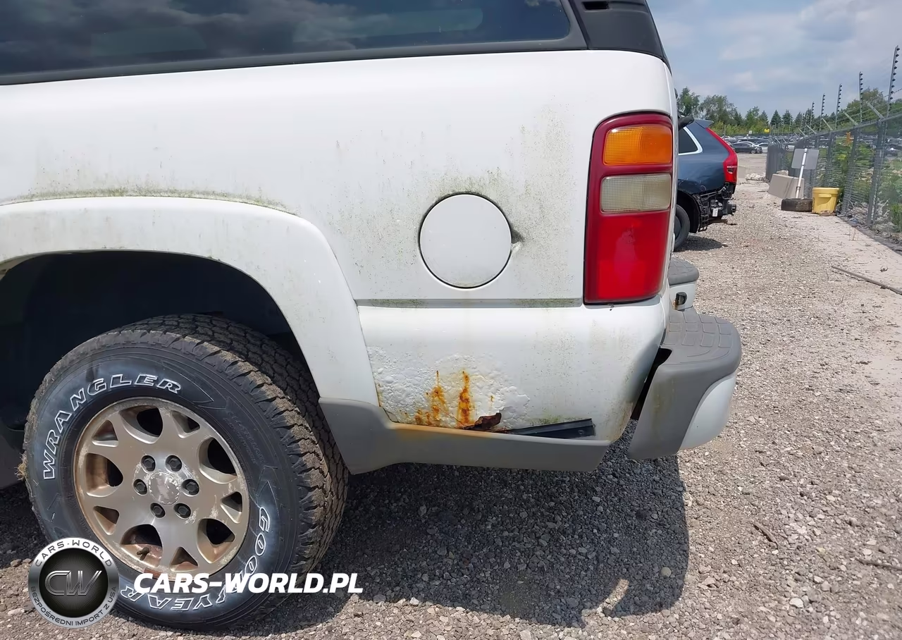 2003 Chevrolet Suburban 1500 Z71 VIN:3GNFK16Z73G281592 - 6