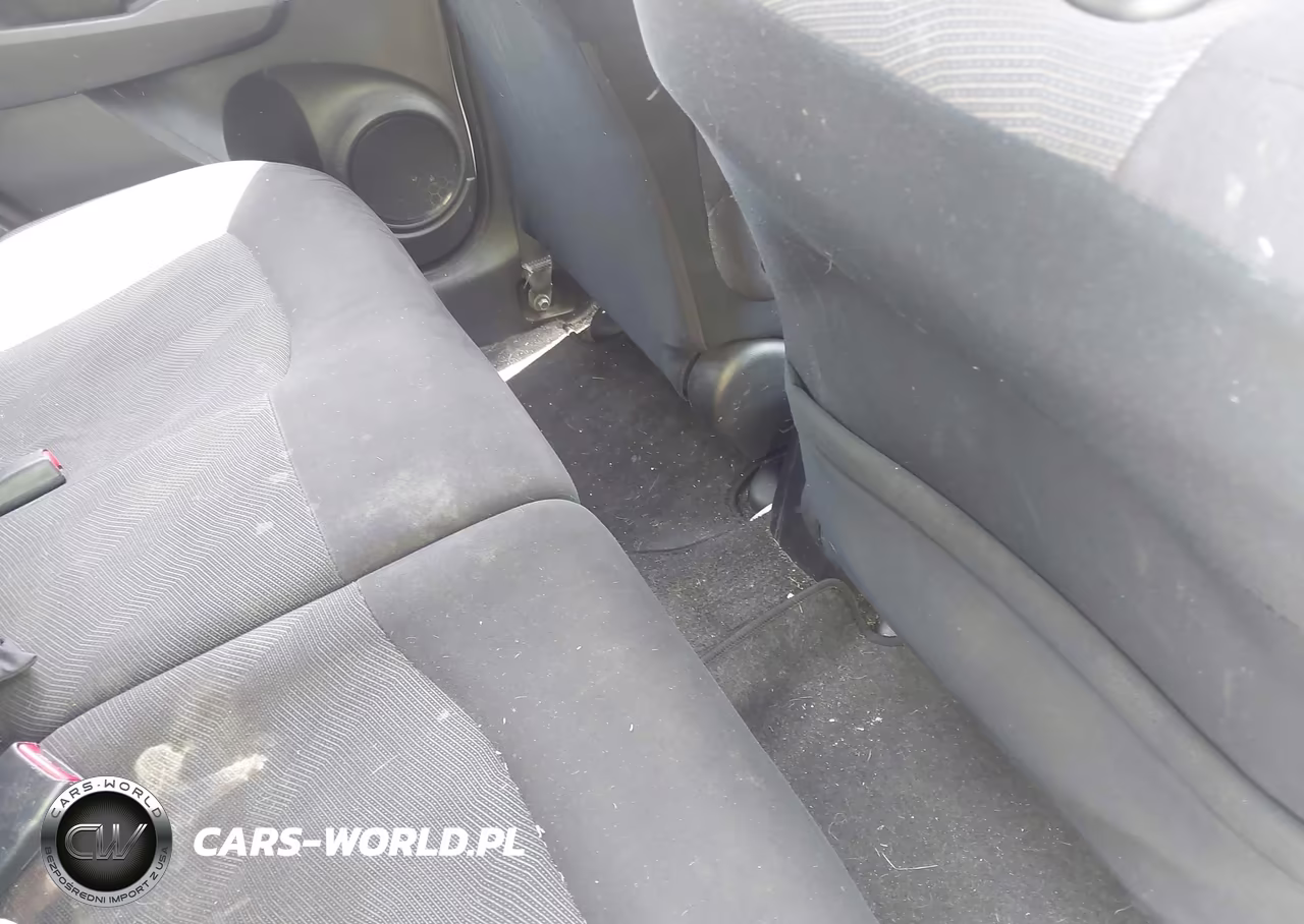 2011 Honda Fit Sport VIN:JHMGE8H51BC008431 - 8