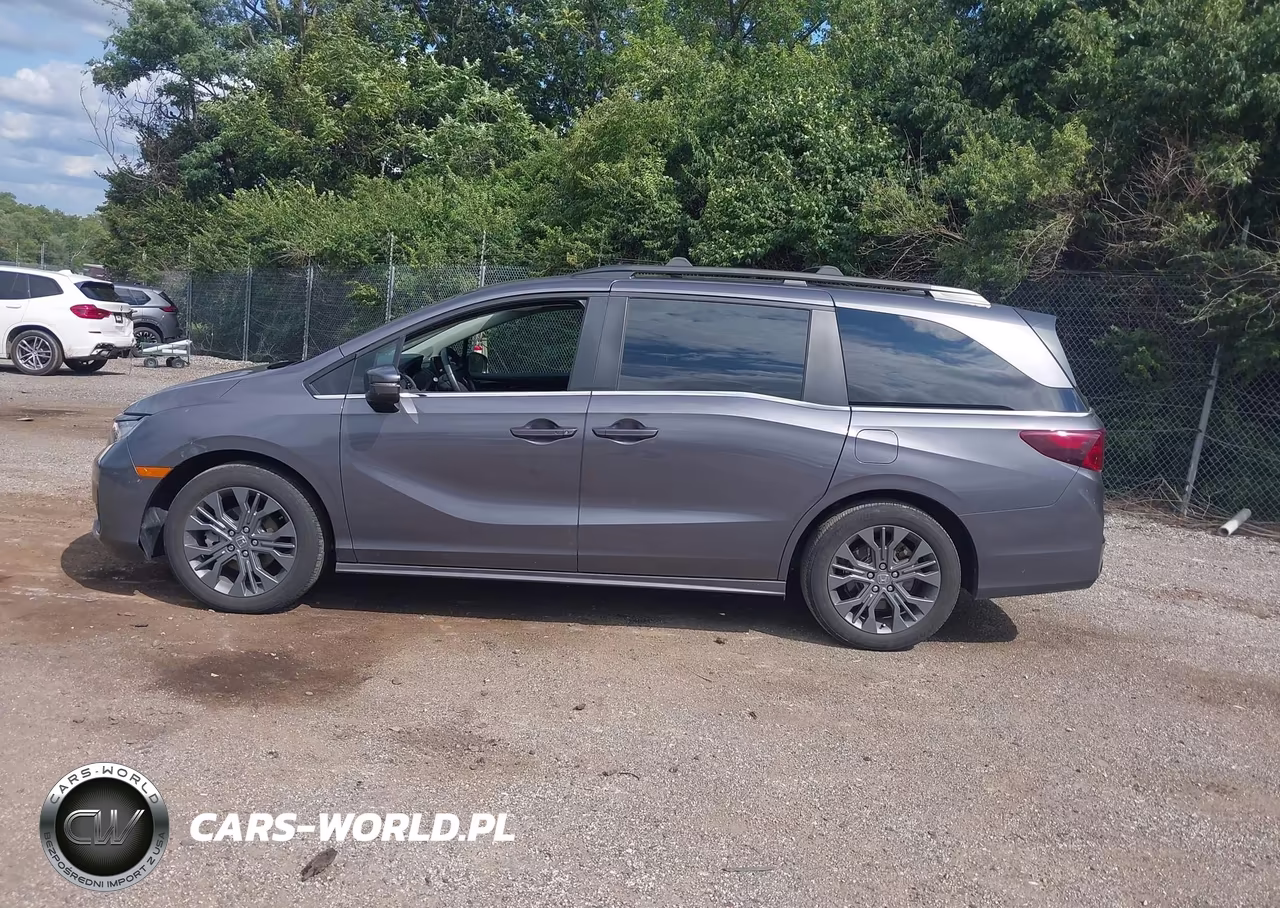 2025 Honda Odyssey Touring VIN:5FNRL6H8XSB002435 - 14