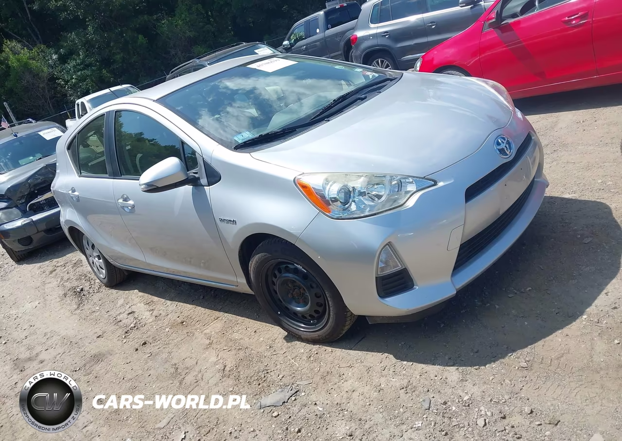 2014 Toyota Prius C Two