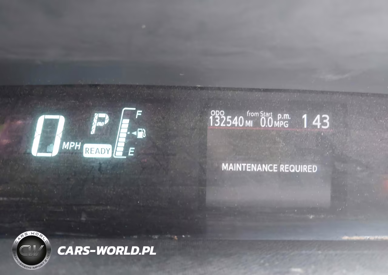 2014 Toyota Prius C Two VIN:JTDKDTB38E1568844 - 15