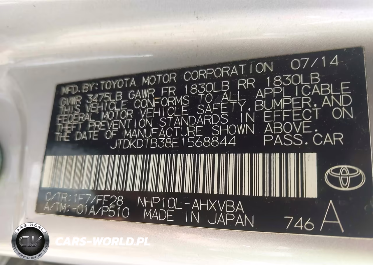 2014 Toyota Prius C Two VIN:JTDKDTB38E1568844 - 9
