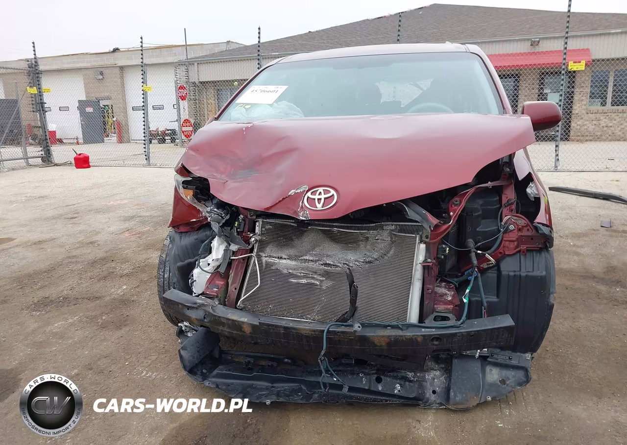 2014 Toyota Sienna Le V6 8 Passenger VIN:5TDKK3DC2ES476456 - 6