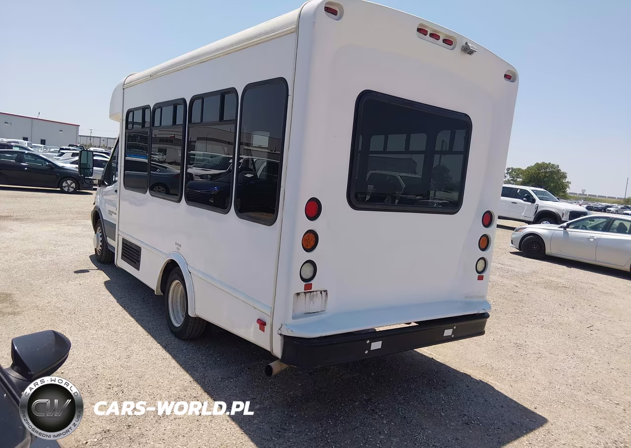 2017 Ford Transit-350 Cutaway VIN:1FDES6PVXHKB43361 - 3