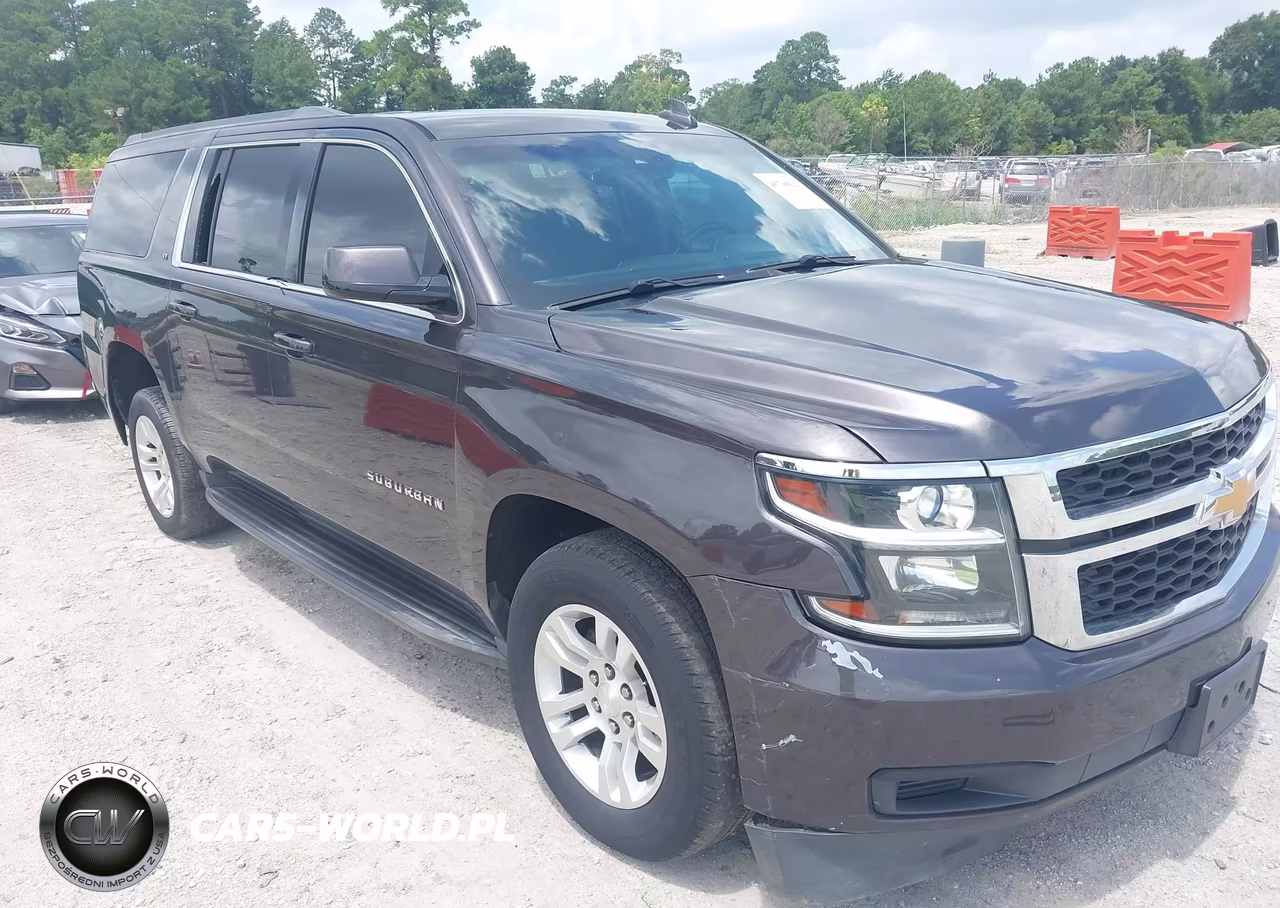 2017 Chevrolet Suburban Lt – zdjęcie 1 z 16