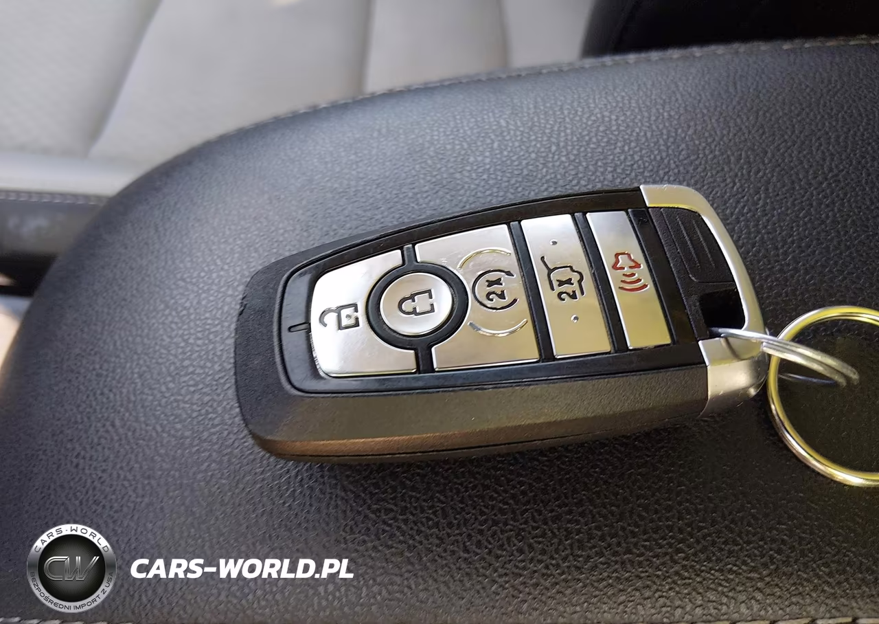 2025 Ford Escape Phev VIN:1FMCU0E11SUA55728 - 11