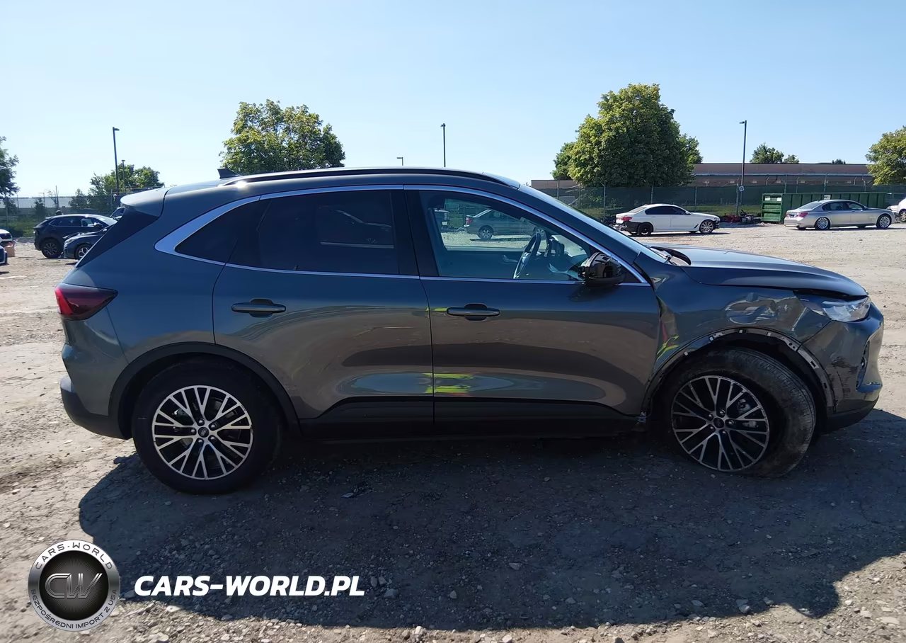 2025 Ford Escape Phev VIN:1FMCU0E11SUA55728 - 13