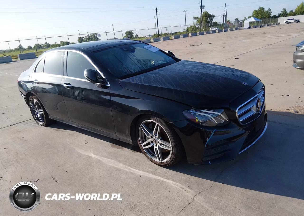 2019 Mercedes-Benz E 300 VIN:WDDZF4JB0KA608245 - 1