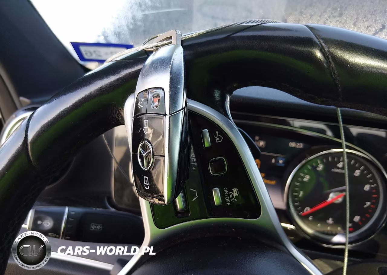 2019 Mercedes-Benz E 300 VIN:WDDZF4JB0KA608245 - 11