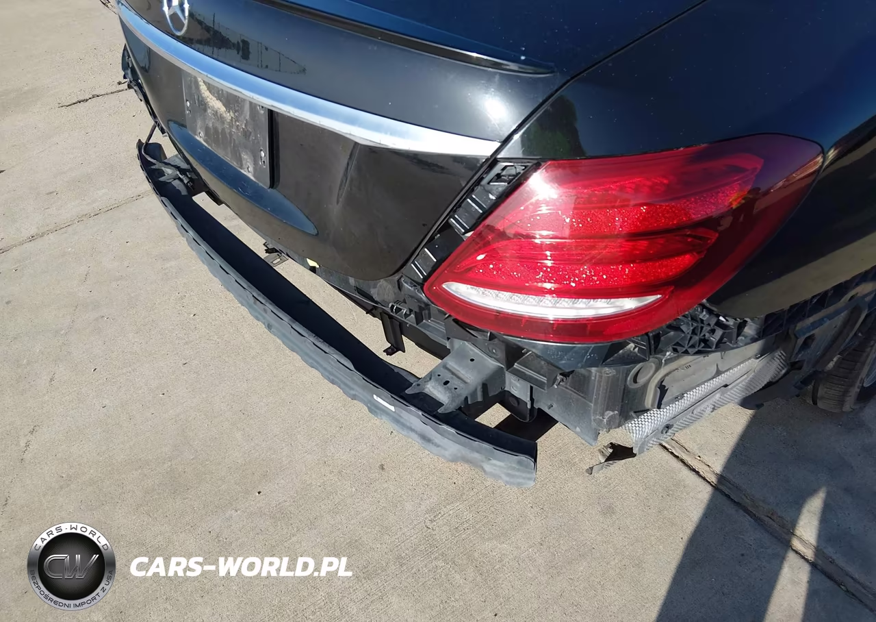 2019 Mercedes-Benz E 300 VIN:WDDZF4JB0KA608245 - 17