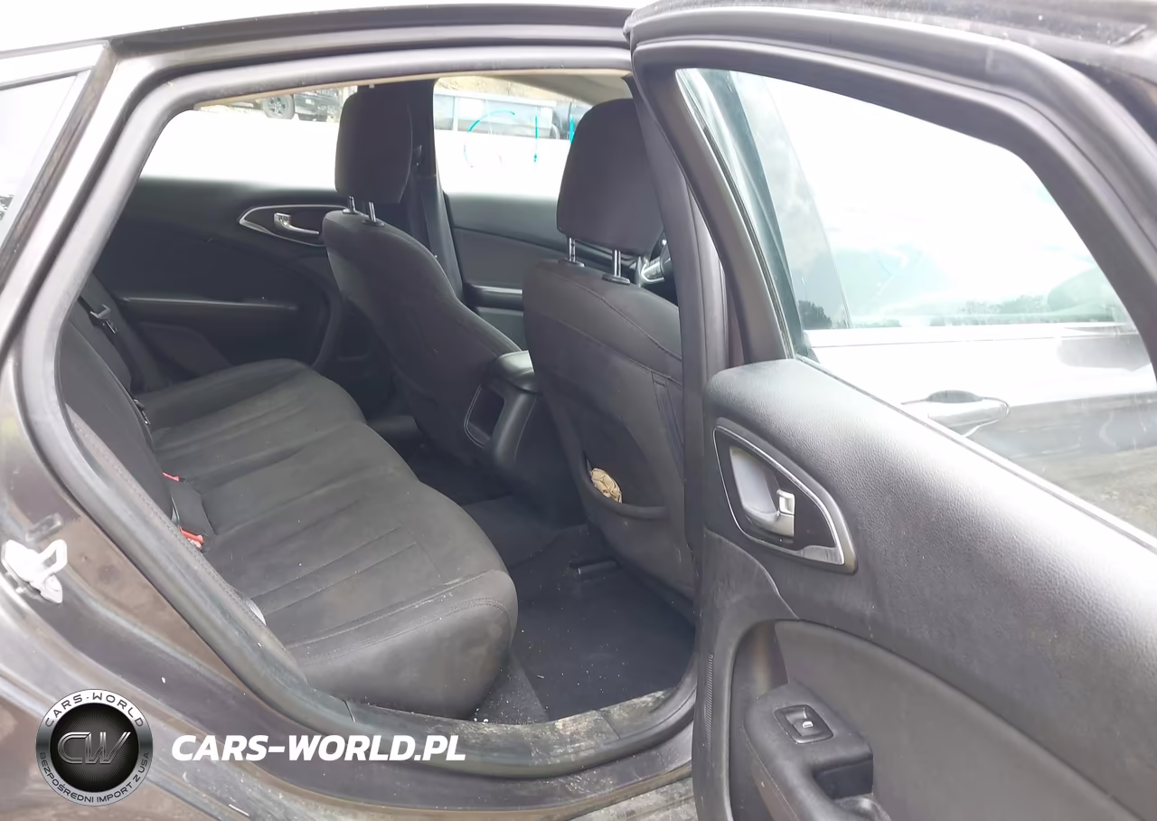 2015 Chrysler 200 Limited VIN:1C3CCCABXFN728432 - 8