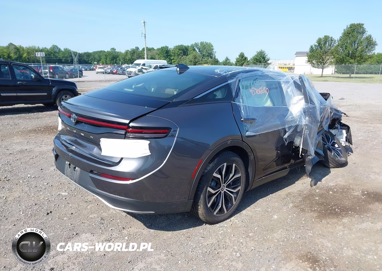 2023 Toyota Crown Xle VIN:JTDAAAAF7P3004954 - 4
