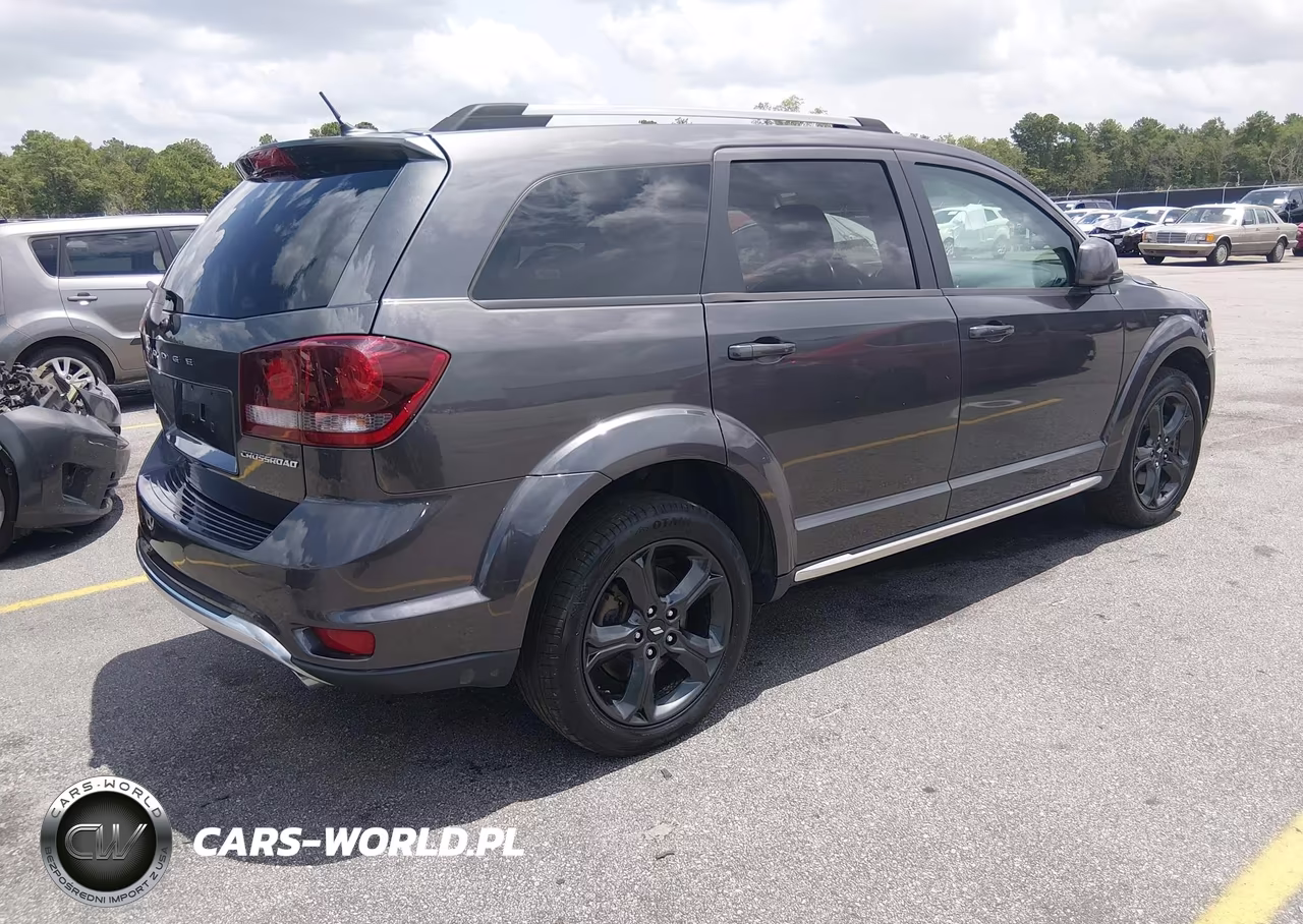 2018 Dodge Journey Crossroad Awd VIN:3C4PDDGG4JT505671 - 4