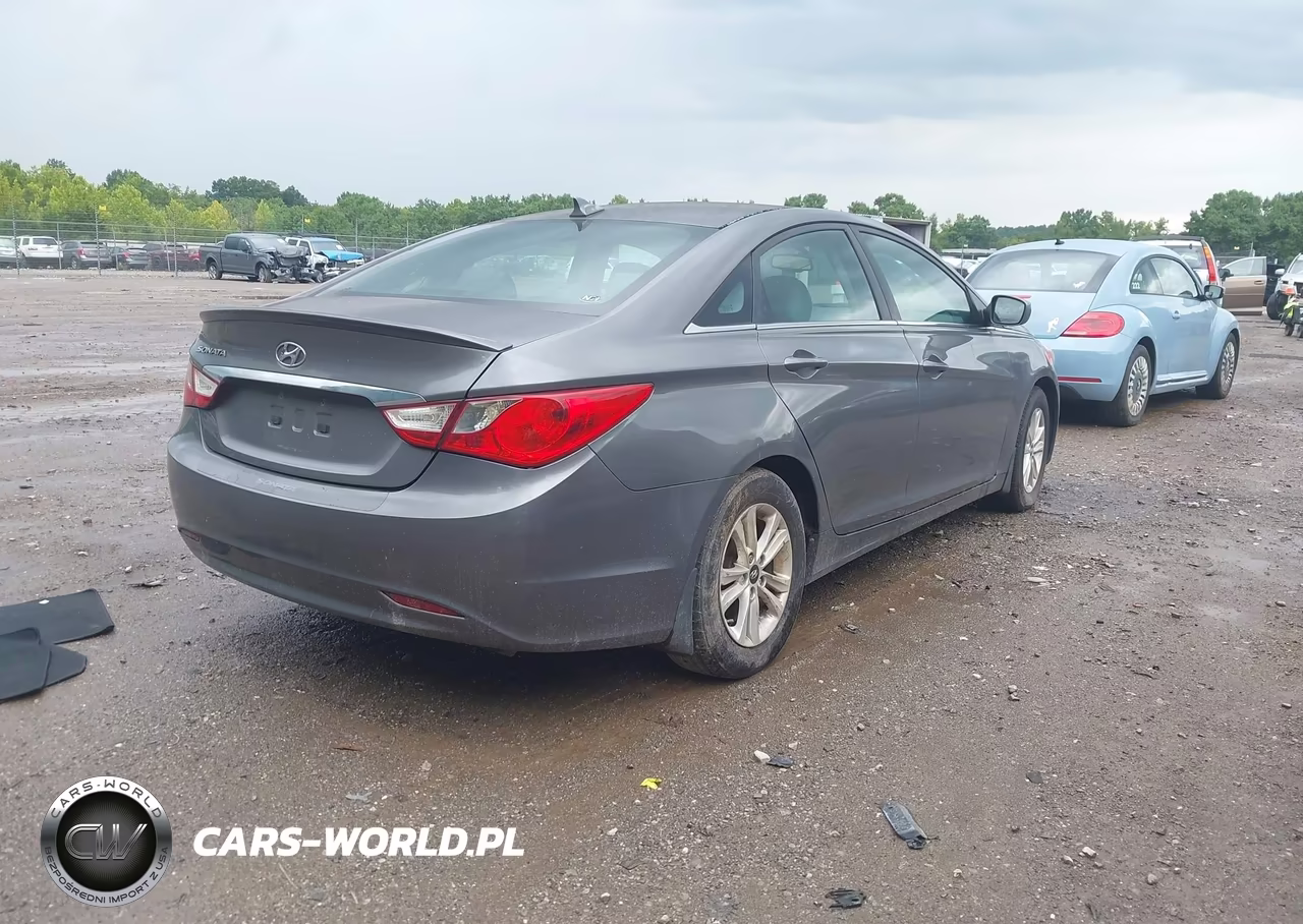2013 Hyundai Sonata Gls VIN:5NPEB4AC1DH664185 - 4