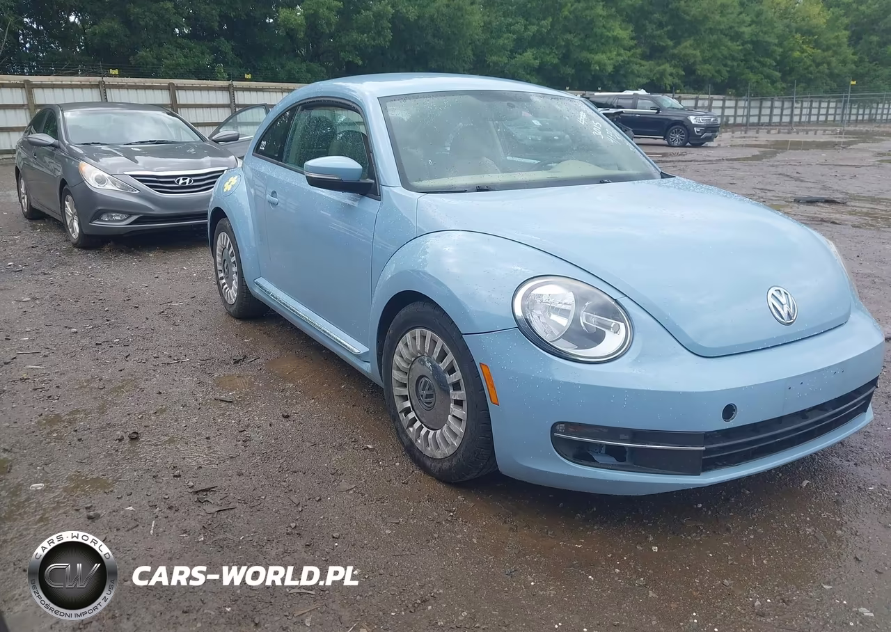 2015 Volkswagen Beetle 1.8T – zdjęcie 1 z 16