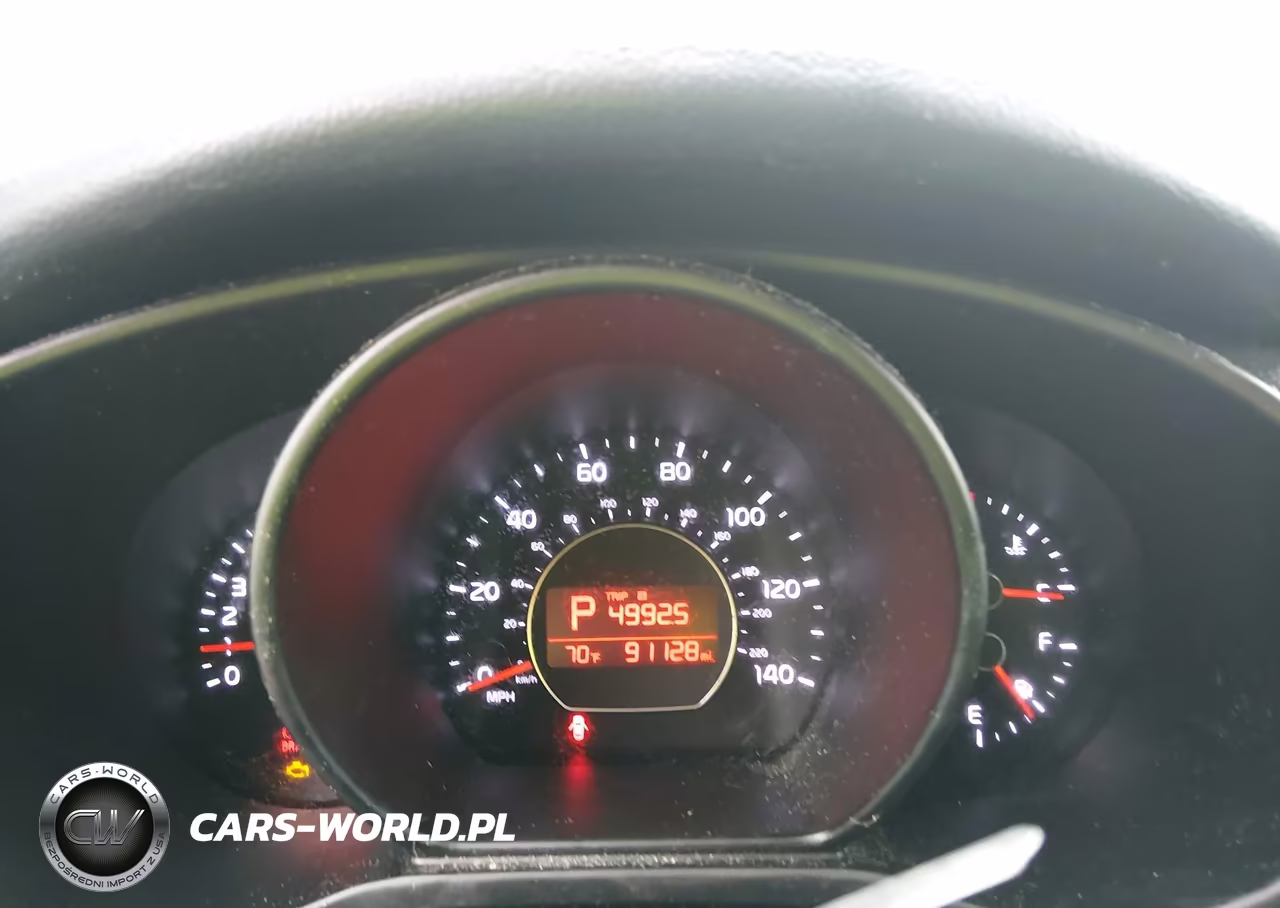 2016 Kia Soul + VIN:KNDJP3A54G7351295 - 7