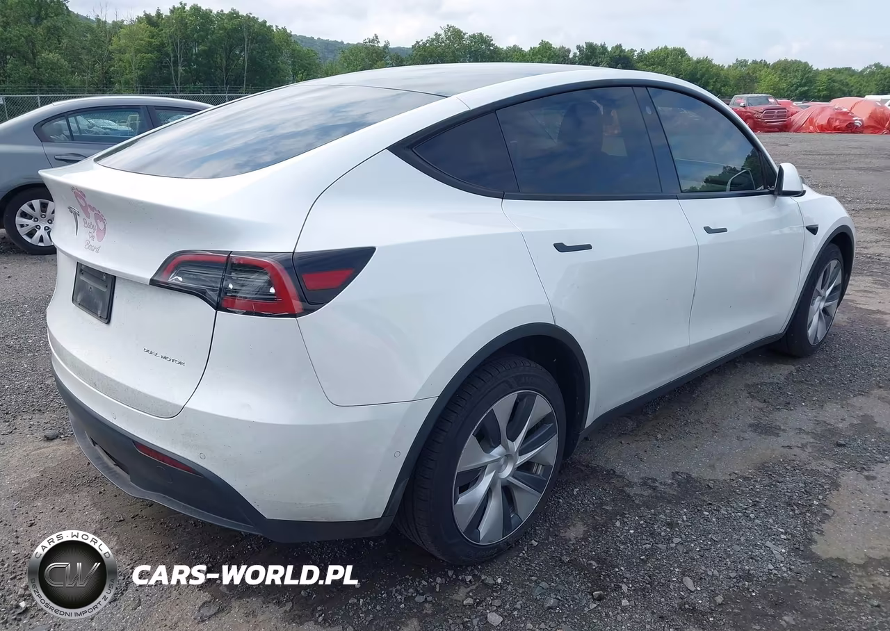 2021 Tesla Model Y Long Range Dual Motor All-Wheel Drive VIN:5YJYGDEEXMF266742 - 4