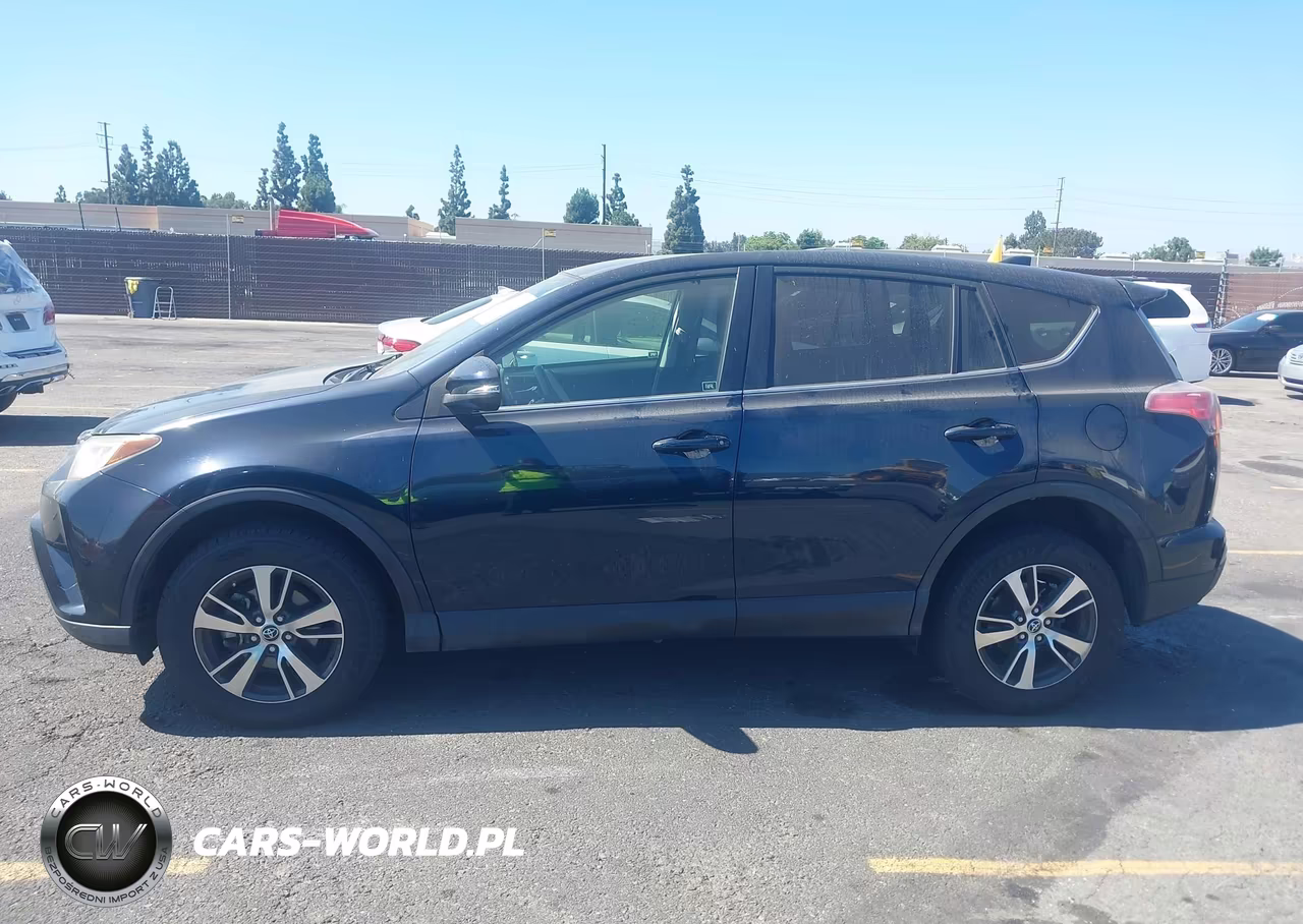 2017 Toyota Rav4 Xle VIN:JTMWFREV2HJ146178 - 14