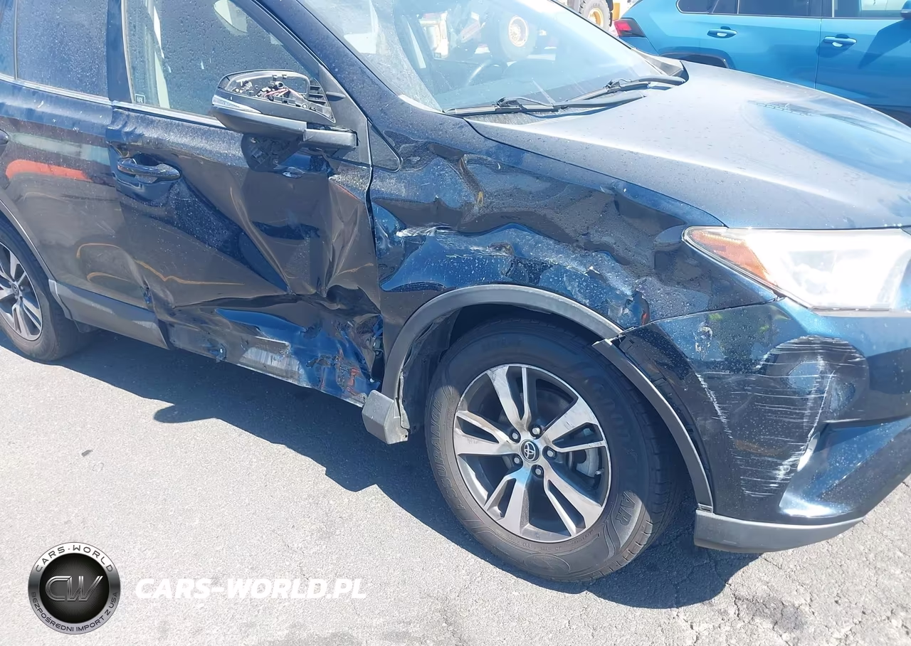 2017 Toyota Rav4 Xle VIN:JTMWFREV2HJ146178 - 6