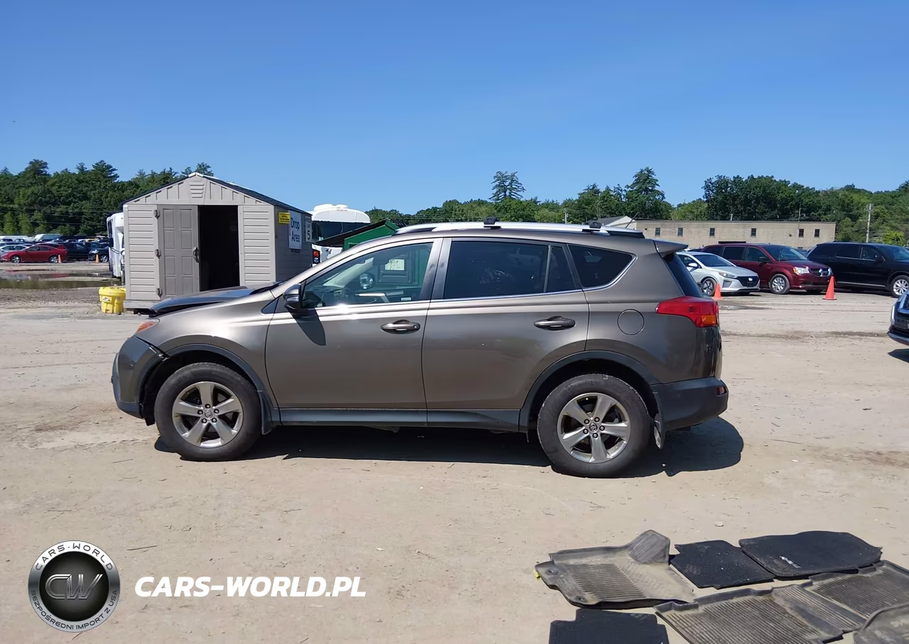 2015 Toyota Rav4 Xle VIN:JTMRFREV1FD126836 - 14