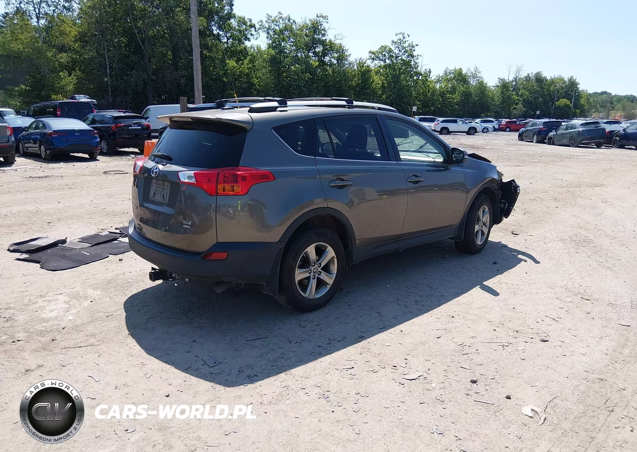 2015 Toyota Rav4 Xle VIN:JTMRFREV1FD126836 - 4