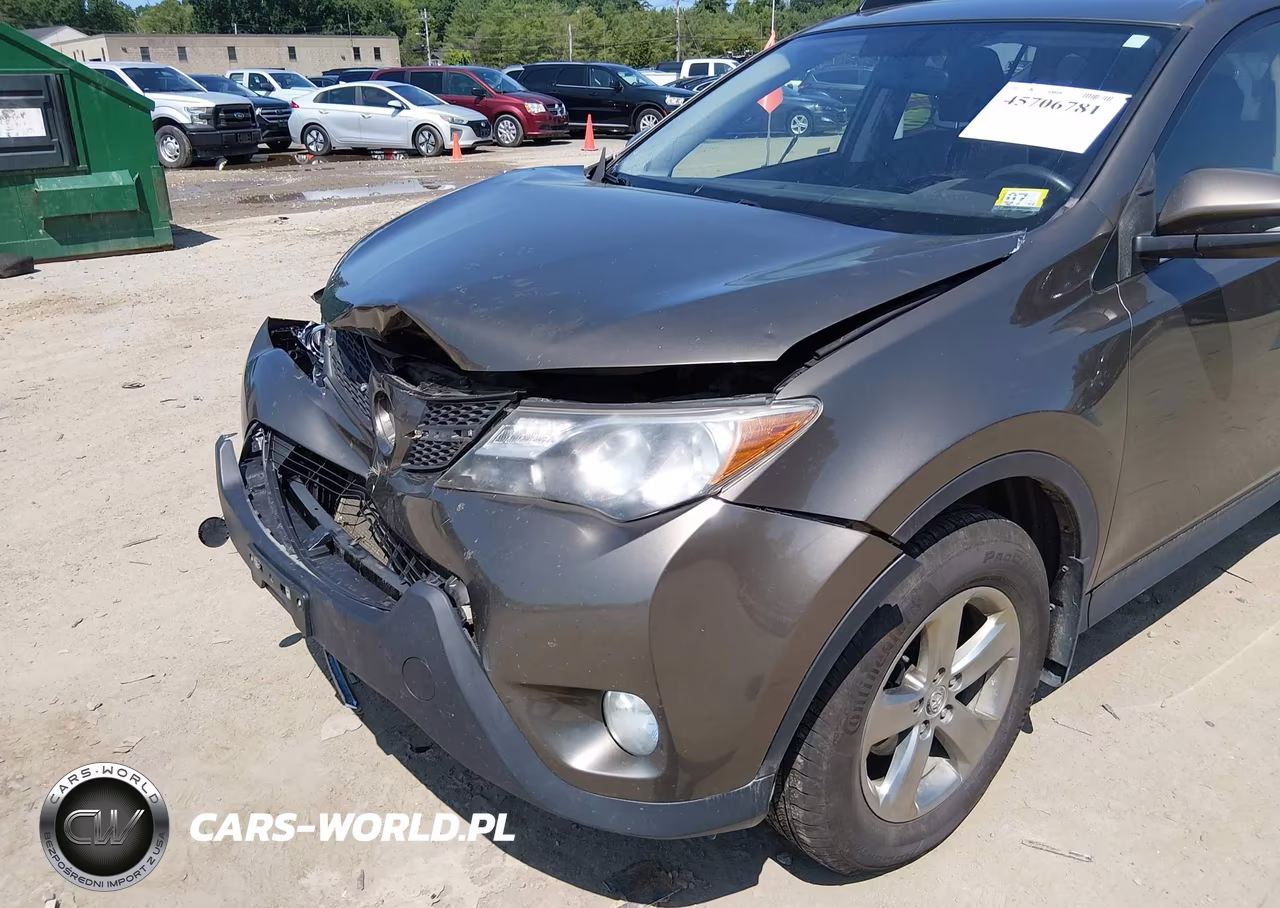 2015 Toyota Rav4 Xle VIN:JTMRFREV1FD126836 - 6