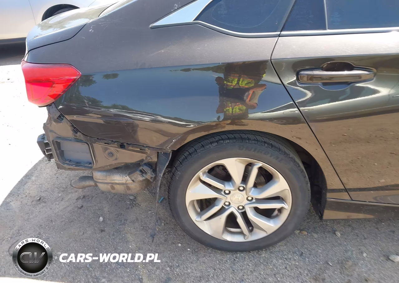 2018 Honda Accord Lx VIN:1HGCV1F19JA018773 - 21