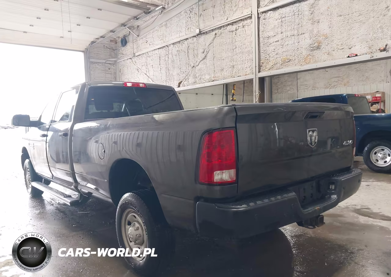 2018 Ram 2500 Tradesman 4X4 8' Box VIN:3C6TR5HT4JG149918 - 14