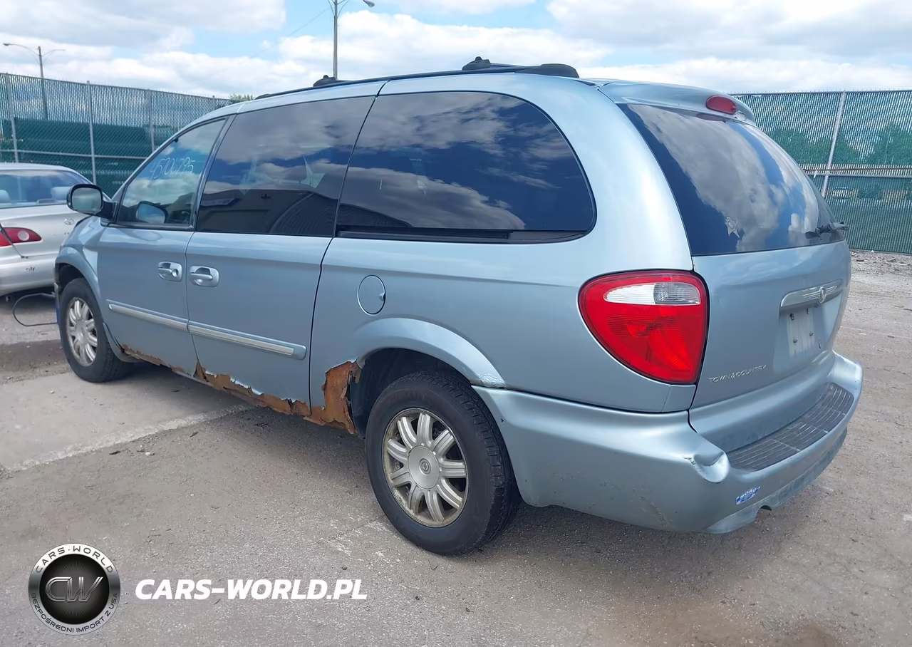 2005 Chrysler Town & Country Touring VIN:2C4GP54L75R157050 - 3