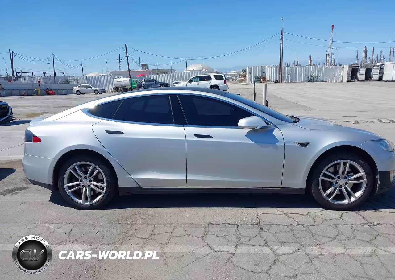 2013 Tesla Model S VIN:5YJSA1AC7DFP10802 - 14