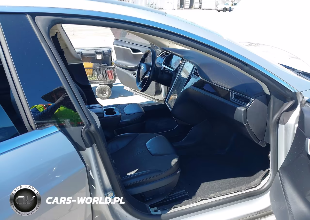 2013 Tesla Model S VIN:5YJSA1AC7DFP10802 - 5