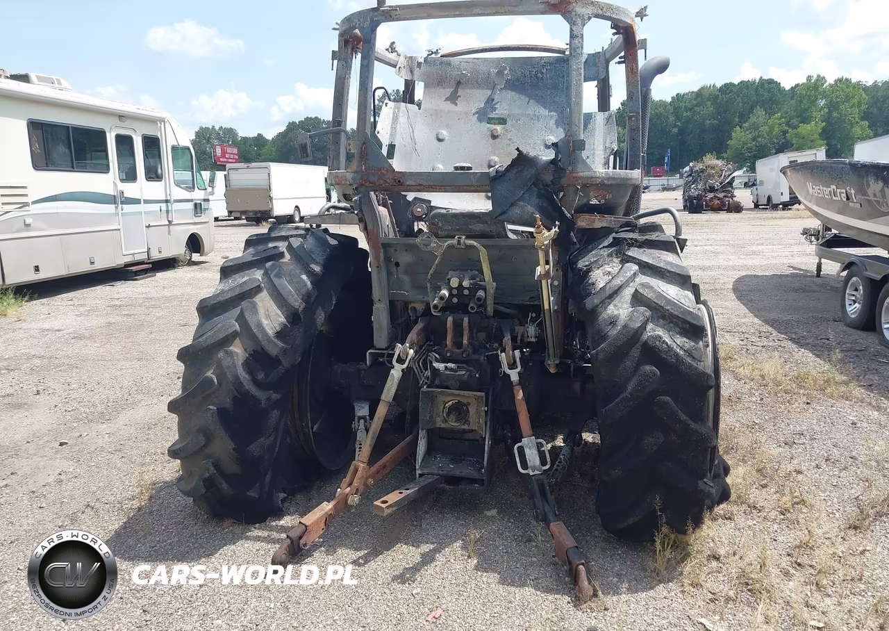 2017 New Holland Tractor VIN:ZHLE50077 - 12