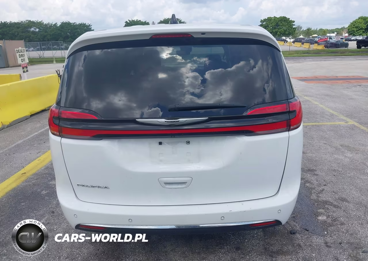 2024 Chrysler Pacifica Touring L VIN:2C4RC1BG8RR182225 - 16