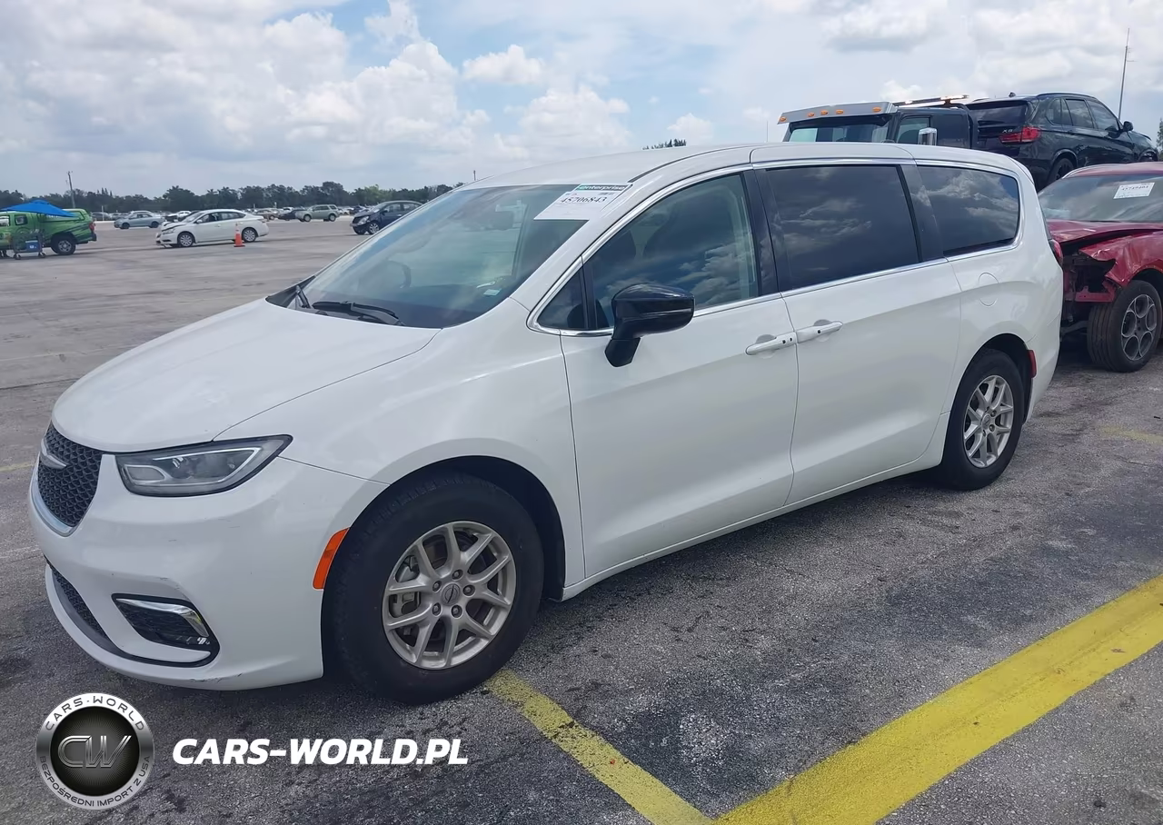2024 Chrysler Pacifica Touring L VIN:2C4RC1BG8RR182225 - 2